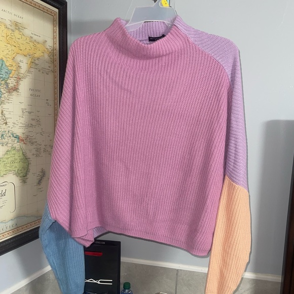 Plus size color block sweater - Picture 3 of 4